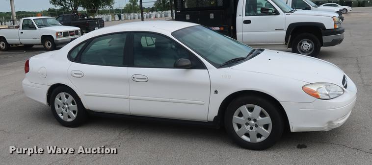 image for item DF2254 2001 Ford Taurus