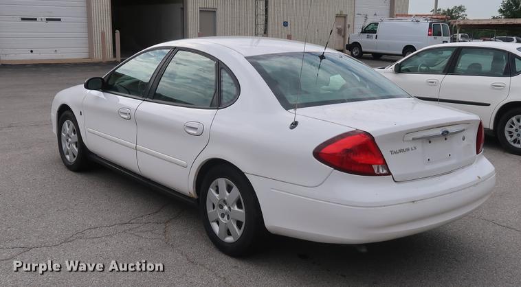 image for item DF2254 2001 Ford Taurus