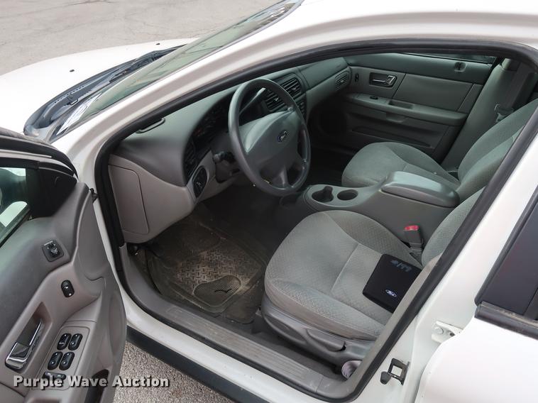 image for item DF2254 2001 Ford Taurus