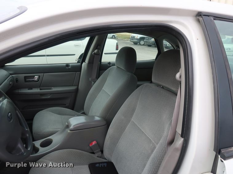 image for item DF2254 2001 Ford Taurus