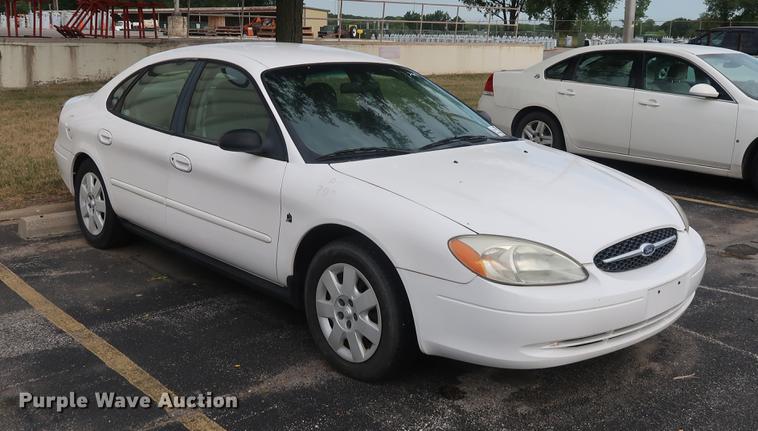 image for item DF2255 2001 Ford Taurus