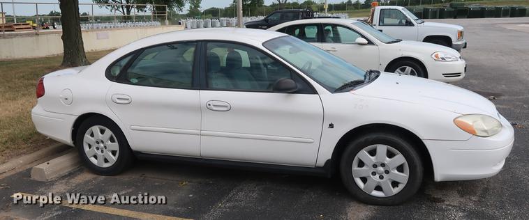 image for item DF2255 2001 Ford Taurus