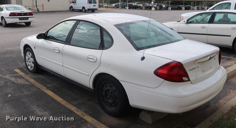 image for item DF2255 2001 Ford Taurus
