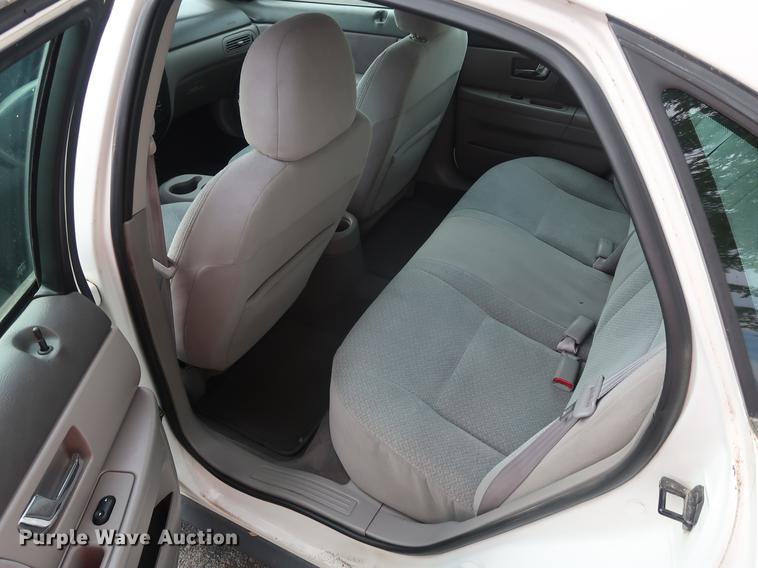 image for item DF2255 2001 Ford Taurus