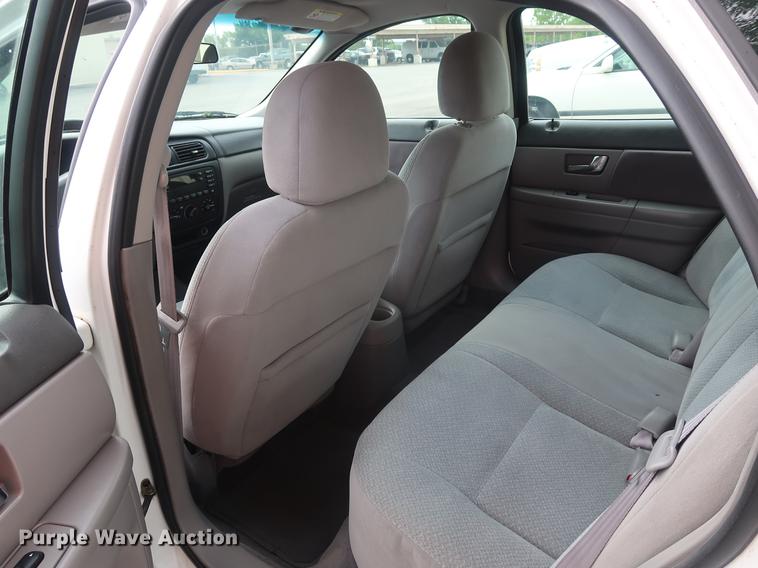 image for item DF2255 2001 Ford Taurus