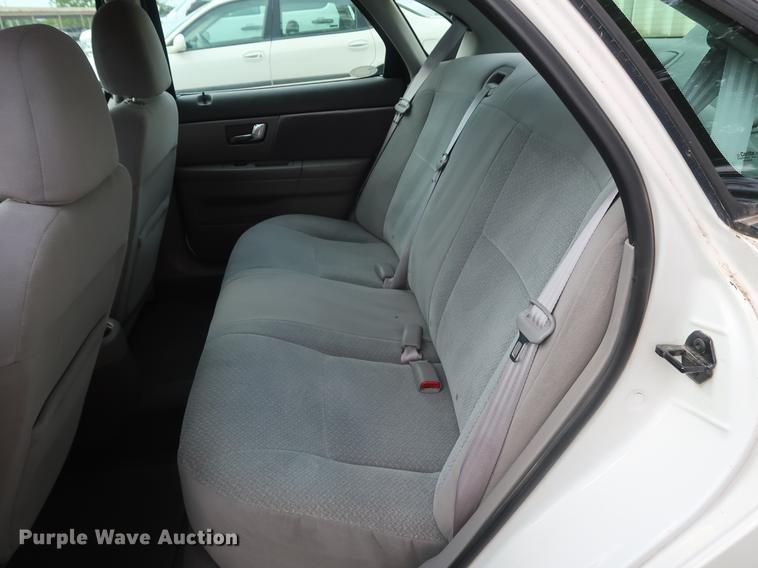 image for item DF2255 2001 Ford Taurus