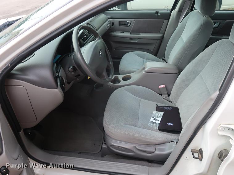 image for item DF2255 2001 Ford Taurus