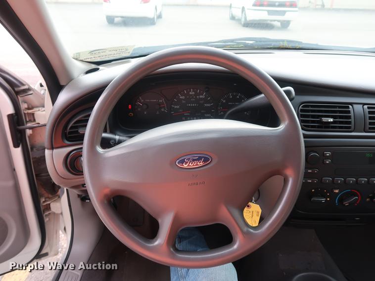 image for item DF2255 2001 Ford Taurus