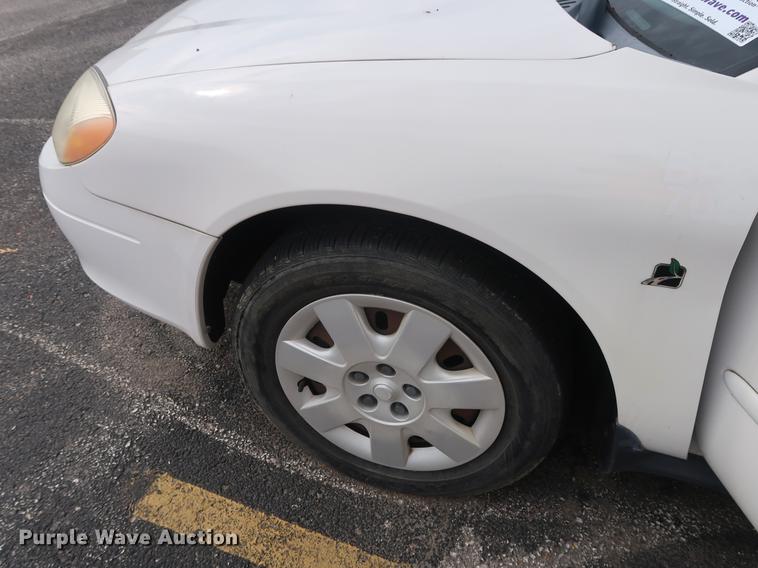 image for item DF2255 2001 Ford Taurus