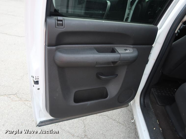 image for item DF2258 2012 Chevrolet Silverado 1500 Hybrid Crew Cab pickup truck