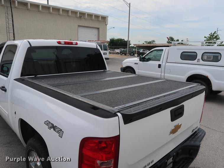 image for item DF2258 2012 Chevrolet Silverado 1500 Hybrid Crew Cab pickup truck