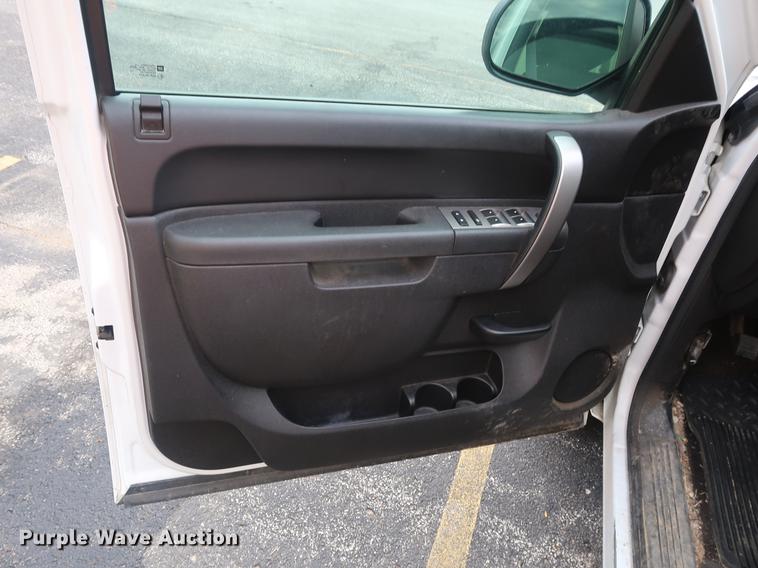 image for item DF2259 2012 Chevrolet Silverado 1500 Hybrid Crew Cab pickup truck