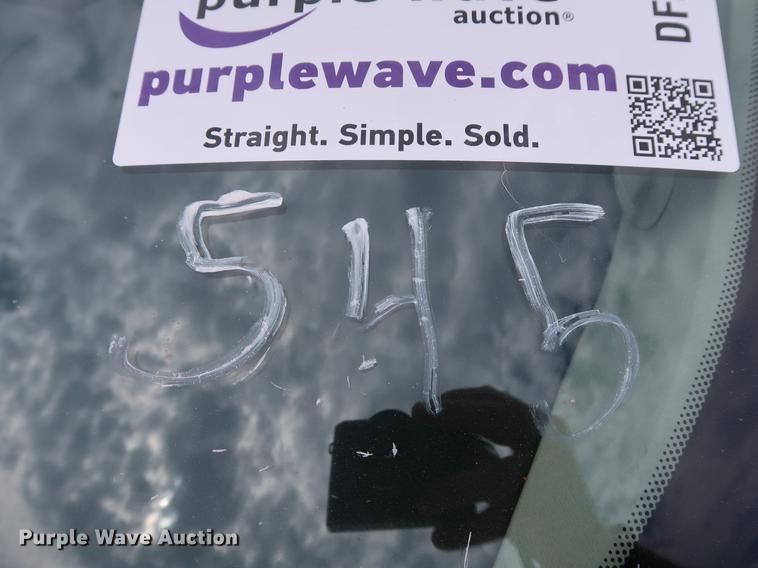 image for item DF2259 2012 Chevrolet Silverado 1500 Hybrid Crew Cab pickup truck