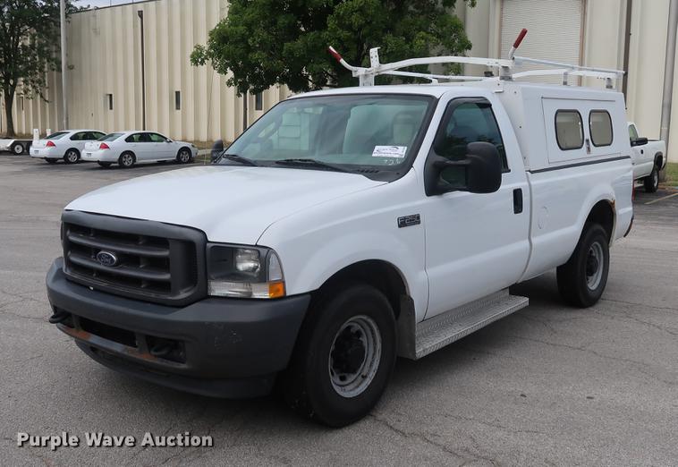 image for item DF2260 2004 Ford F250  Super Duty XL pickup truck