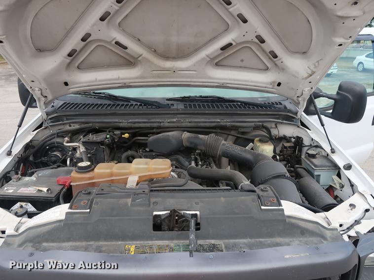 image for item DF2260 2004 Ford F250  Super Duty XL pickup truck