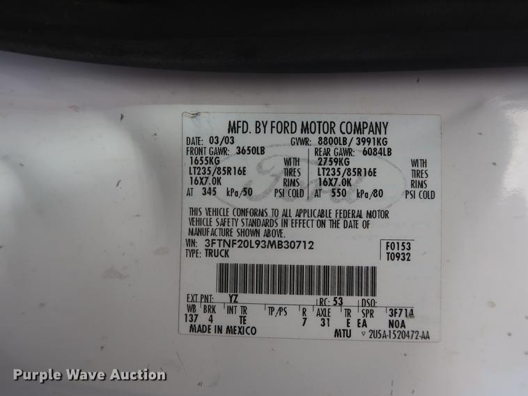 image for item DF2267 2003 Ford F250 Super Duty pickup truck