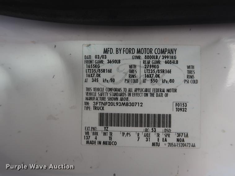 image for item DF2267 2003 Ford F250 Super Duty pickup truck