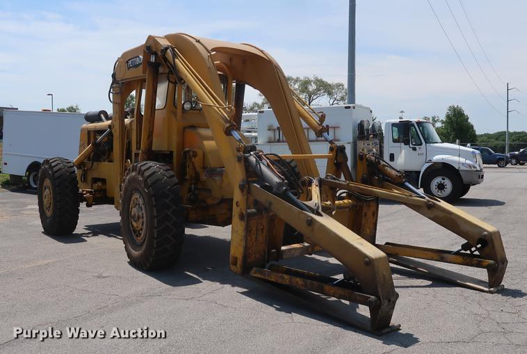 image for item DF2268 1979 Pettibone 204-D carry lift telehandler