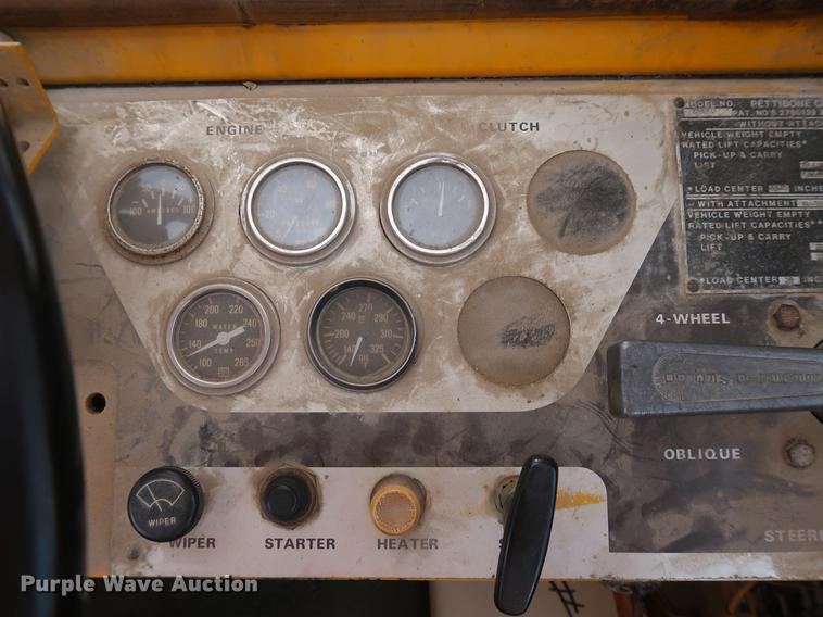 image for item DF2268 1979 Pettibone 204-D carry lift telehandler