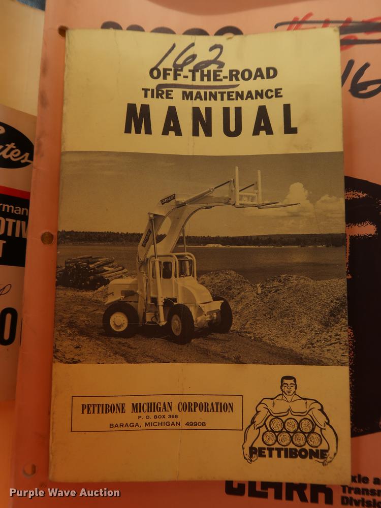 image for item DF2268 1979 Pettibone 204-D carry lift telehandler