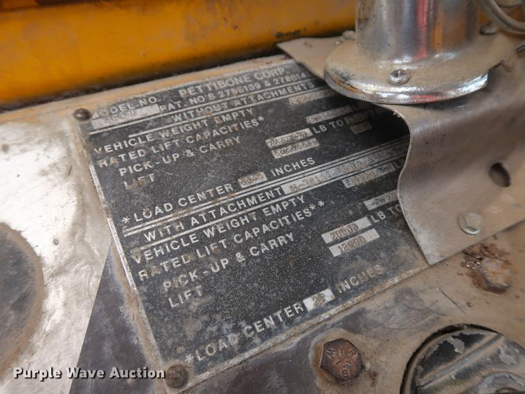 image for item DF2268 1979 Pettibone 204-D carry lift telehandler