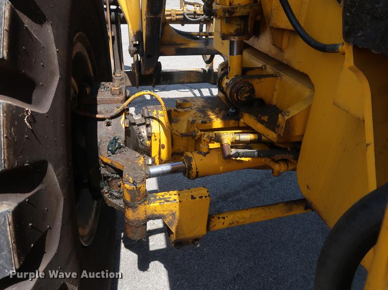 image for item DF2268 1979 Pettibone 204-D carry lift telehandler