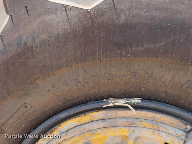 image for item DF2268 1979 Pettibone 204-D carry lift telehandler