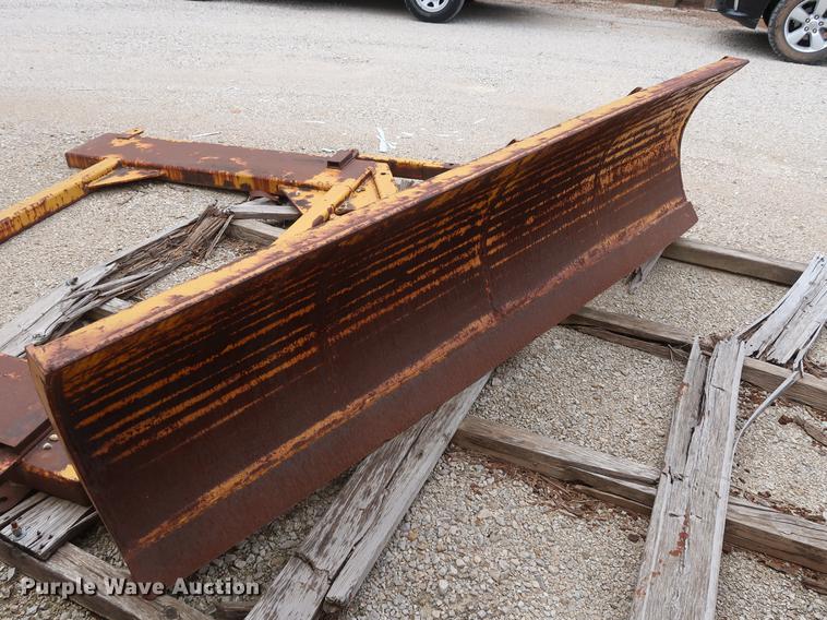 image for item DF2268 1979 Pettibone 204-D carry lift telehandler