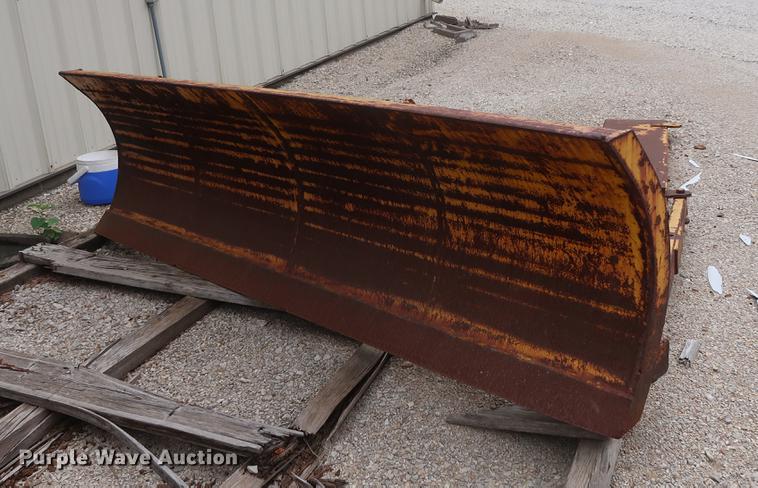 image for item DF2268 1979 Pettibone 204-D carry lift telehandler