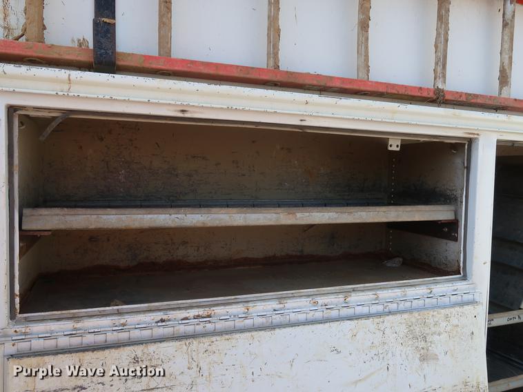 image for item DF2270 2004 International 4400 service truck