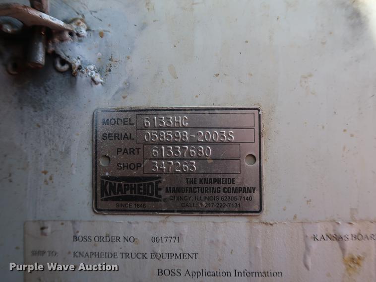 image for item DF2270 2004 International 4400 service truck