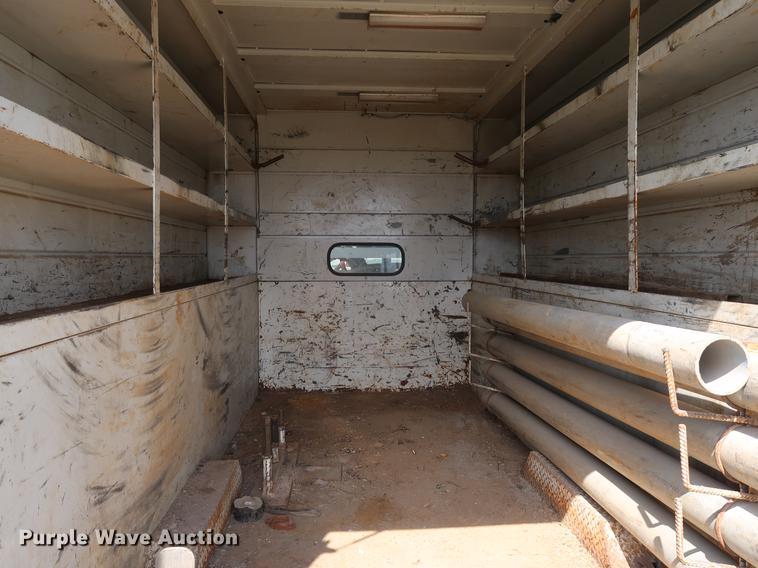 image for item DF2272 1996 International 4900 service truck