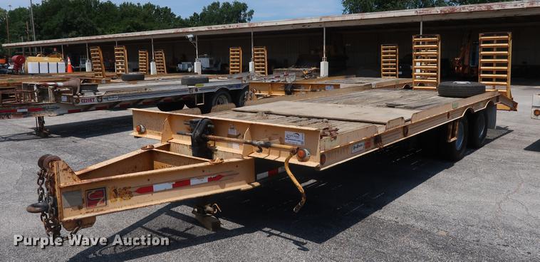 image for item DF2276 2006 CZ Engineering HCZ24KT equipment trailer