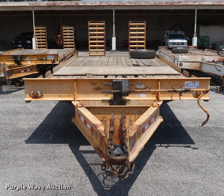 image for item DF2276 2006 CZ Engineering HCZ24KT equipment trailer