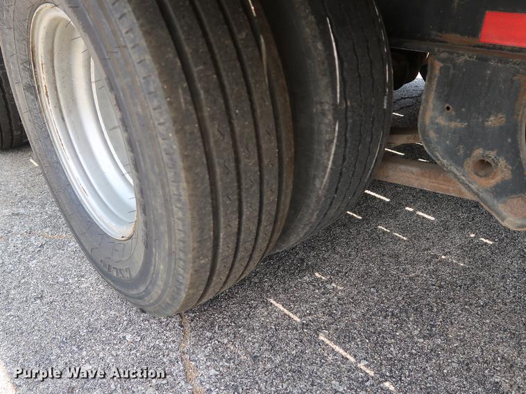 image for item DF2276 2006 CZ Engineering HCZ24KT equipment trailer