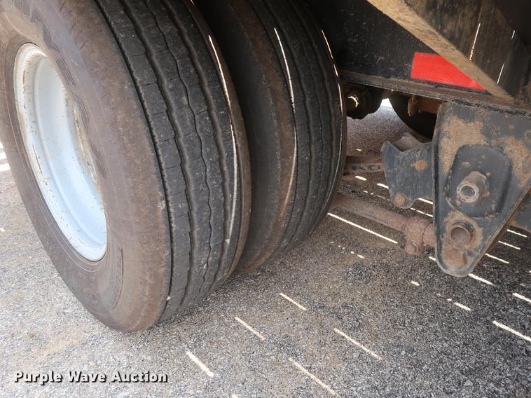 image for item DF2276 2006 CZ Engineering HCZ24KT equipment trailer