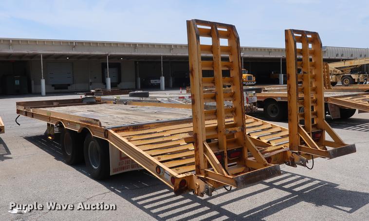 image for item DF2277 2006 CZ Engineering HCZ24KT equipment trailer