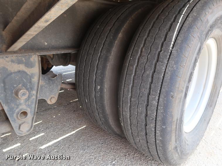 image for item DF2277 2006 CZ Engineering HCZ24KT equipment trailer