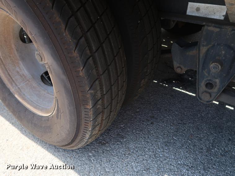 image for item DF2277 2006 CZ Engineering HCZ24KT equipment trailer