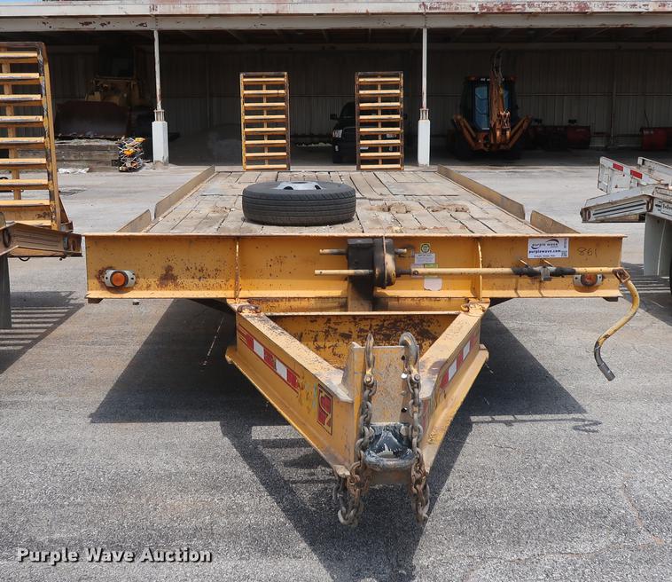 image for item DF2279 2006 CZ Engineering HCZ24KT equipment trailer