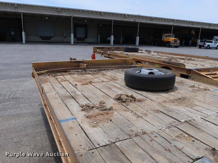 image for item DF2279 2006 CZ Engineering HCZ24KT equipment trailer