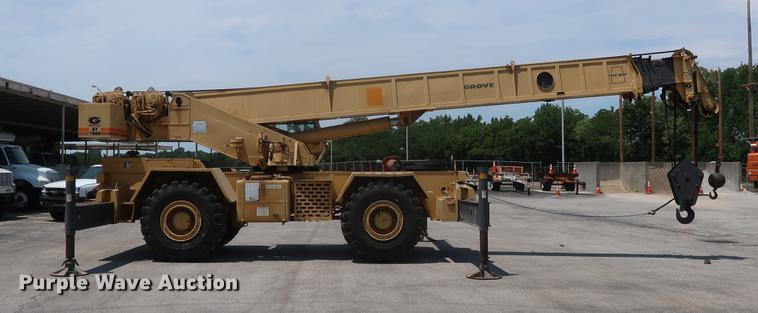 image for item DF2282 1989 Grove RT740B crane