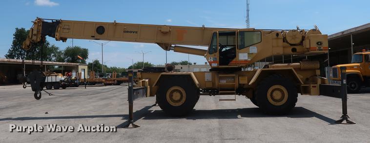 image for item DF2282 1989 Grove RT740B crane
