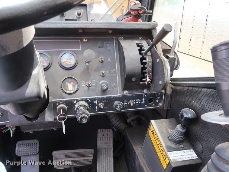 image for item DF2282 1989 Grove RT740B crane