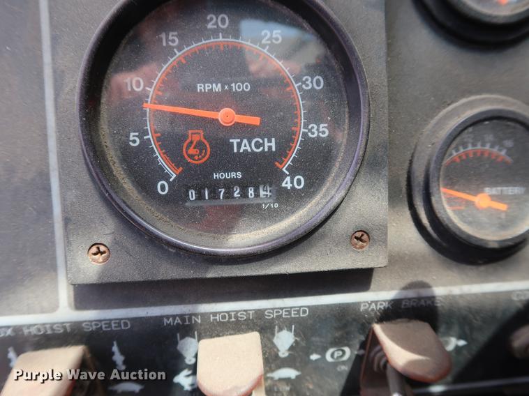 image for item DF2282 1989 Grove RT740B crane