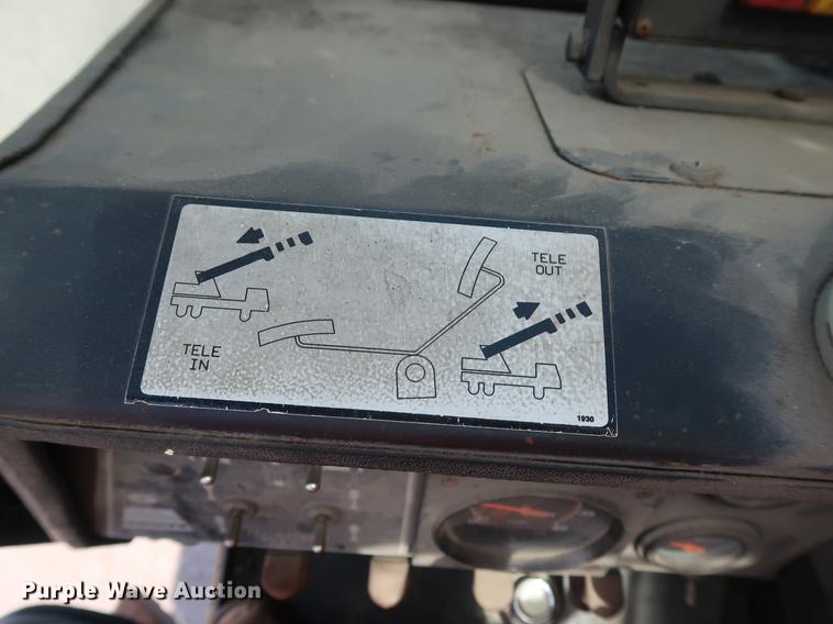 image for item DF2282 1989 Grove RT740B crane