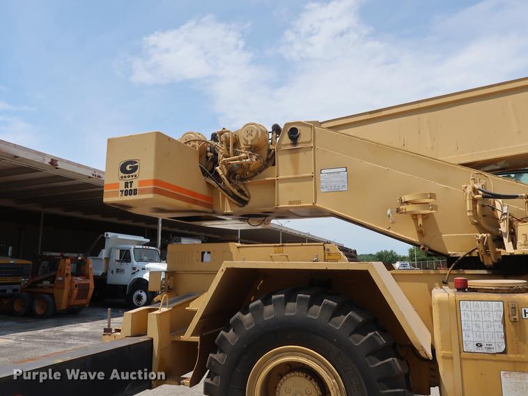 image for item DF2282 1989 Grove RT740B crane