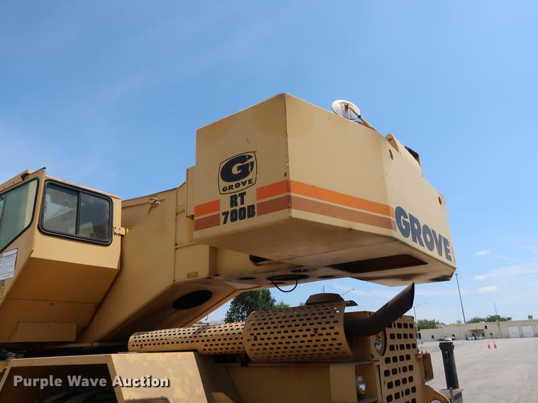 image for item DF2282 1989 Grove RT740B crane