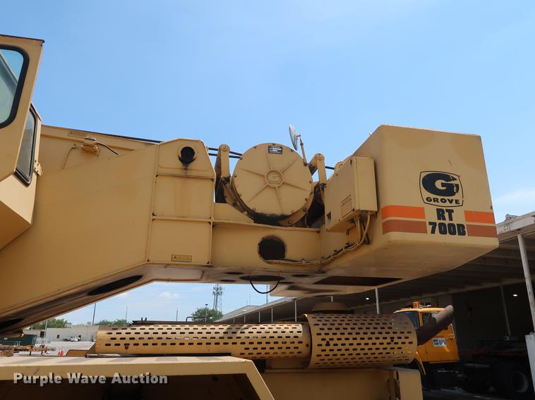 image for item DF2282 1989 Grove RT740B crane