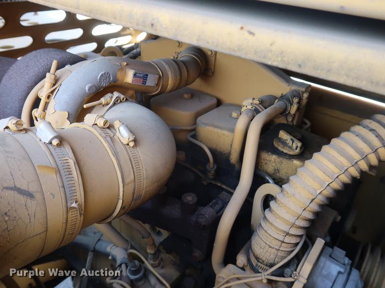 image for item DF2282 1989 Grove RT740B crane